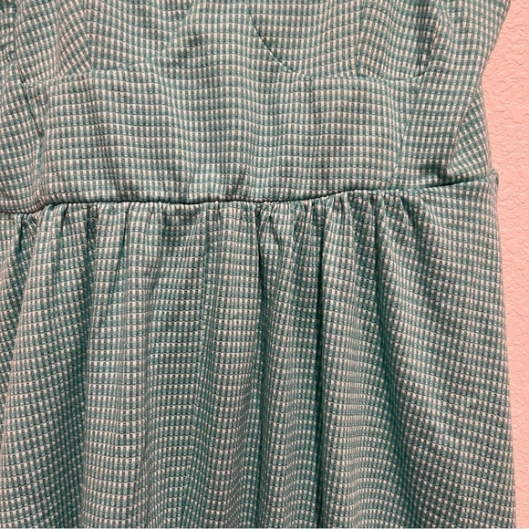 Urban Outfitters Gingham Spaghetti Strap Romper Retro Size Medium - Picture 3 of 4